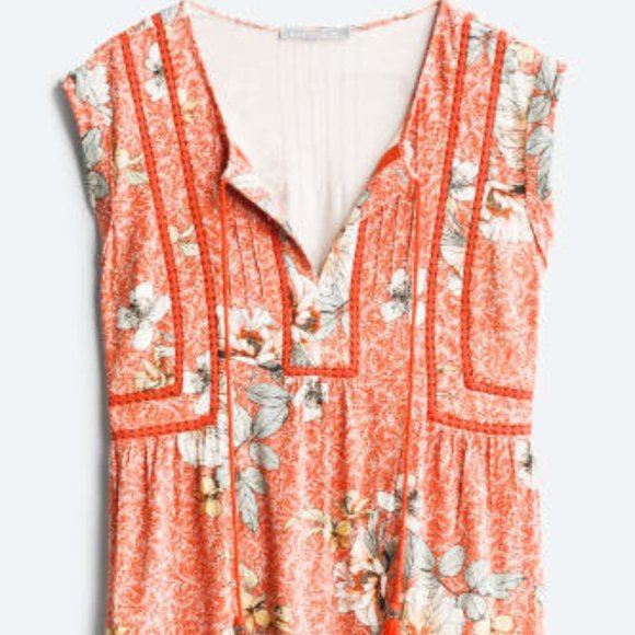 DANIEL RAINN Micaela Embroidery Detail Tassel Knit Top - Picture 6 of 6